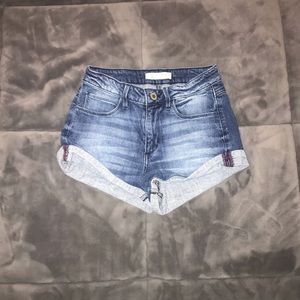 GUESS 1981 Orginals high waisted shorts